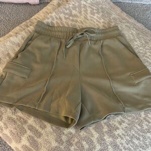 Calia Cargo shorts- Women